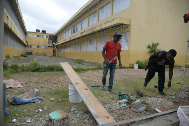 ADP asegura que 57% de las escuelas presenta problemas de infraestructura