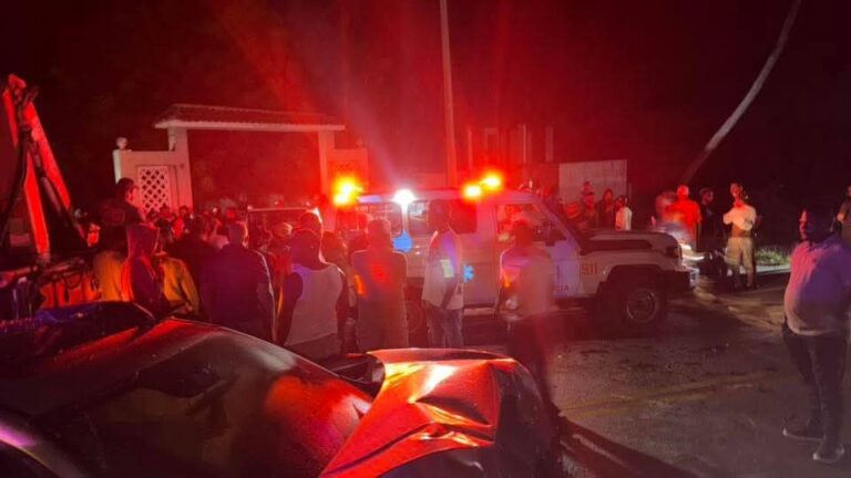 Un muerto y dos heridos en accidente de tránsito próximo a Villarpando, Azua