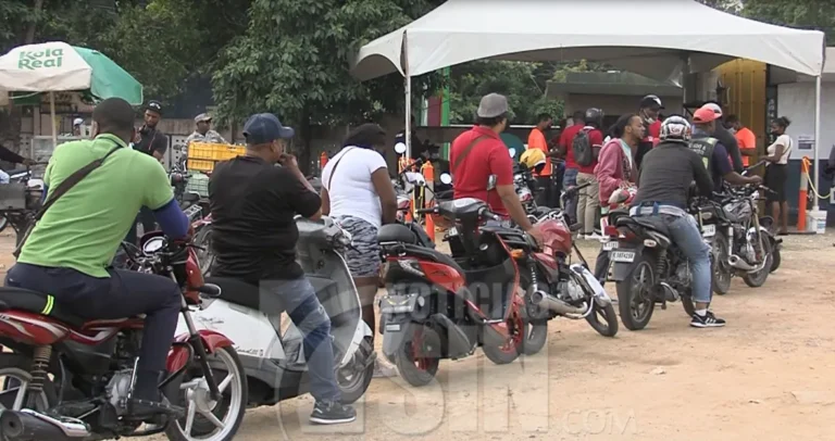 Residentes de Los Cartones en Sabana Yegua denuncian inseguridad por imprudencias en motocicletas