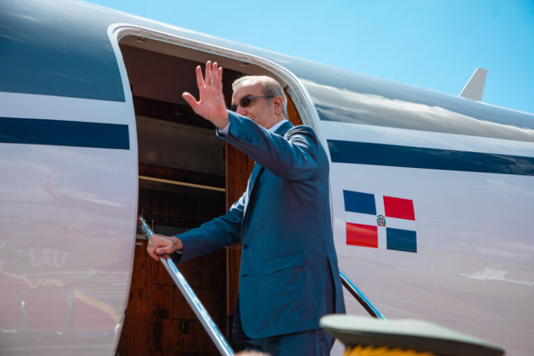 Presidente Luis Abinader viaja este sábado a Miami, donde será reconocido por el Centro Adam Smith para la Libertad Económica