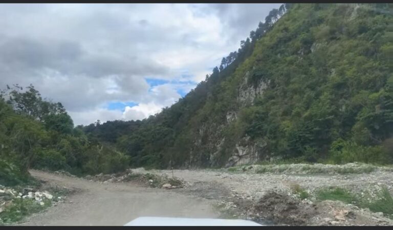 Dirigente comunitario de Guayabal solicita al presidente Luis Abinader agilizar construcción de puente ante amenazas de lluvias