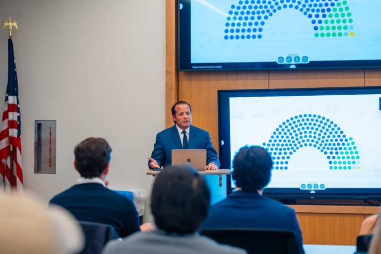 Paliza en Georgetown: “EE.UU. es nuestro principal aliado, nuestro amigo más importante”