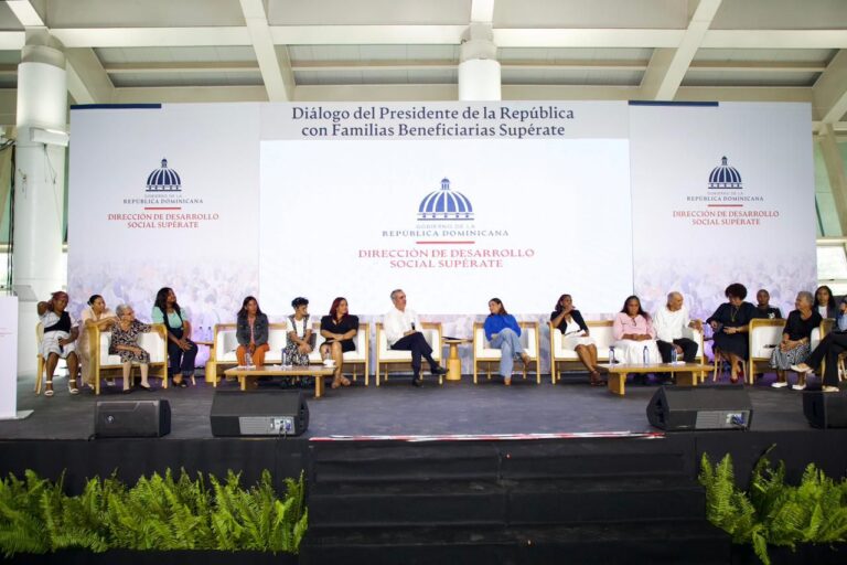 Afirma el programa Supérate impacta 1.4 millones hogares