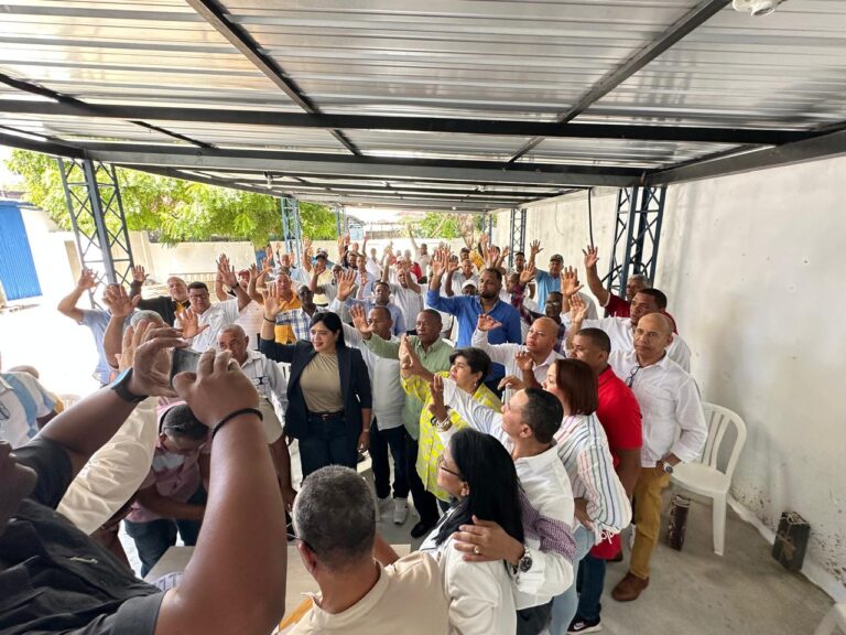 PRM ratifica sus autoridades provinciales en Azua durante asamblea de dirigentes