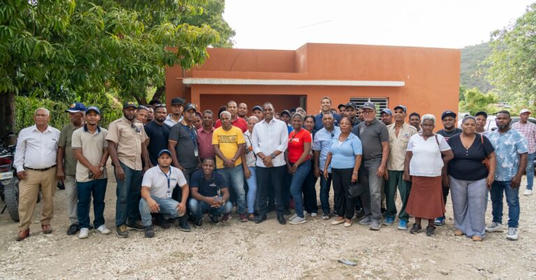 Nuevo director de UTEPDA supervisó proyectos agroforestales en Bahoruco e Independencia