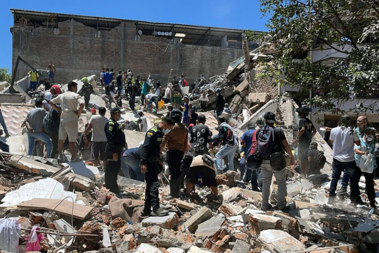 Terremoto en Colombia de 7,4 ha dejado 111 muertos y 87 heridos