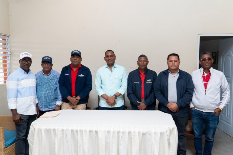 UTEPDA coordina entrega de agroinsumos para fortalecer la producción agrícola en Hondo Valle y Juan Santiago