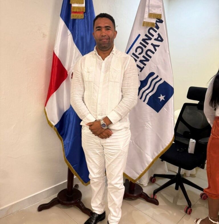 Regidor del PLD Rafael Corcino denuncia abandono de la cultura en Azua: “La cultura azuana, sin doliente”